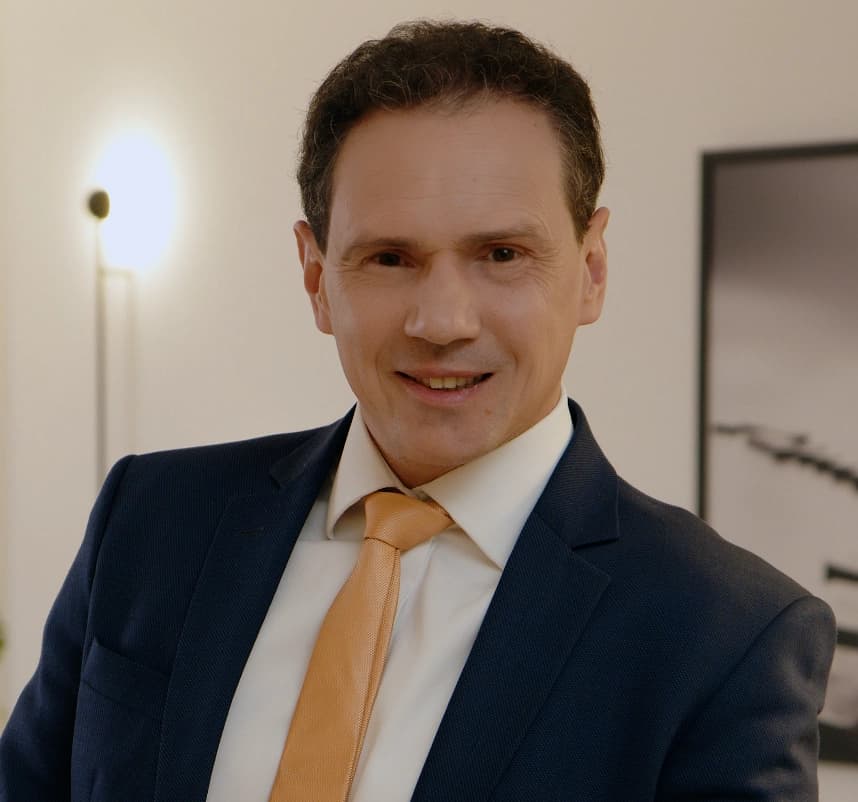 Dr. André Roncon, cirurgião do aparelho digestivo, em São Paulo